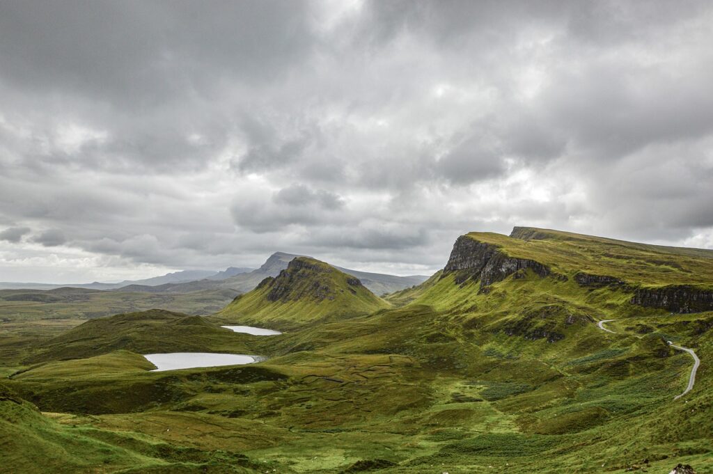 mountains moss nature mood lake 5477320